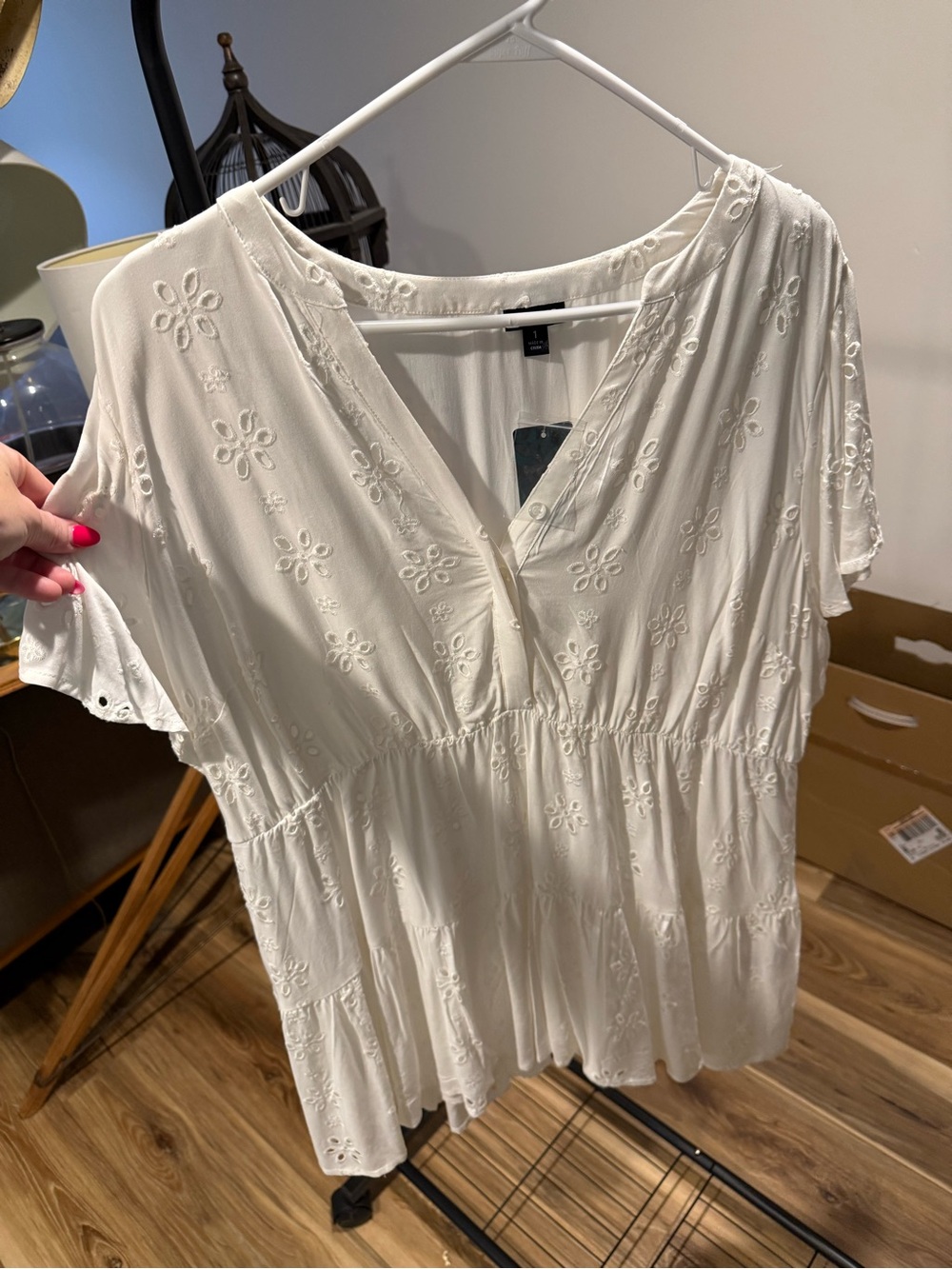 NWT Torrid White Embroidered V-Neck Peasant Top